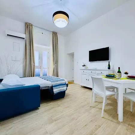 Yourhome - La Casa Di Nini Apartamento